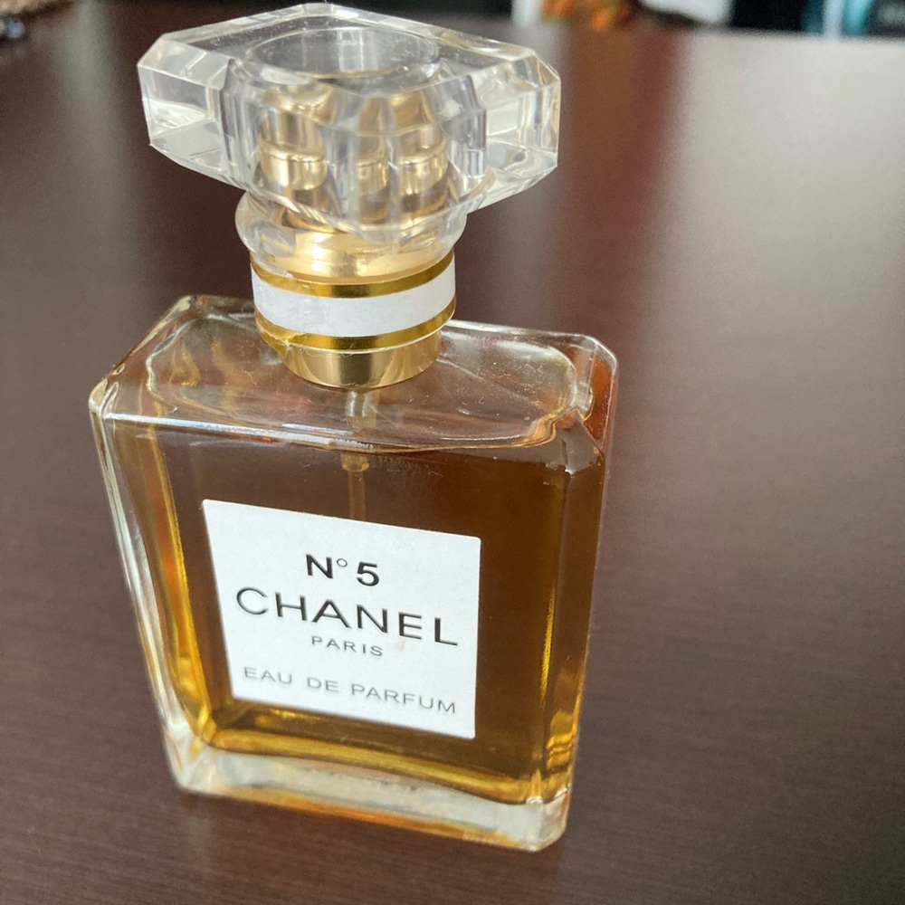 Chanel fragrance n°5